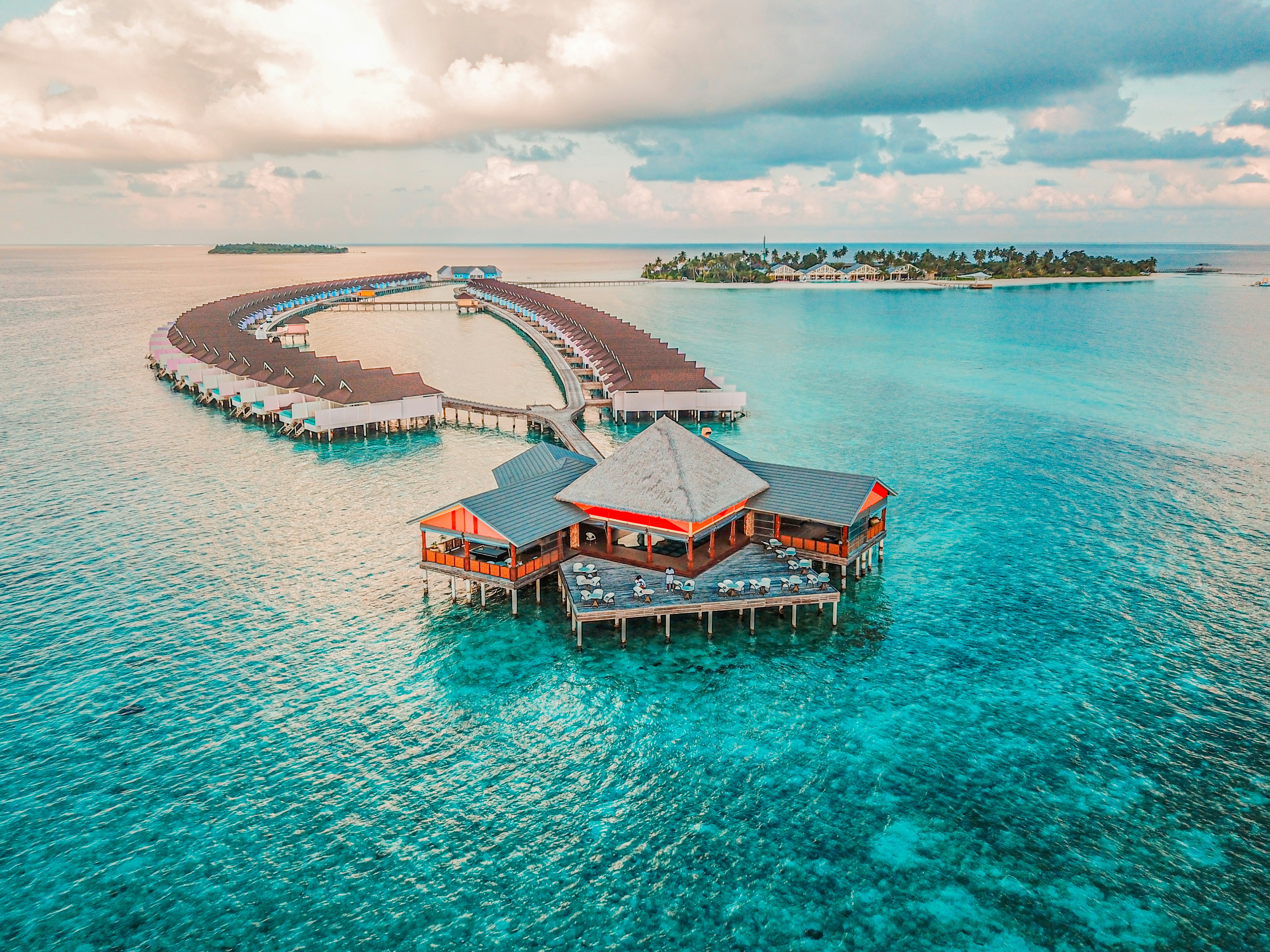 Premium Maldives Overwater Villas and Turquoise Ocean